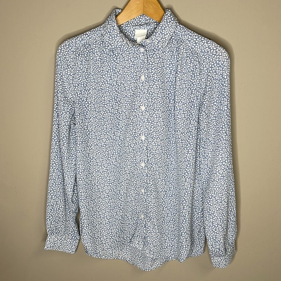 H&M Long Sleeve Button Up Blouse light blue/cream leaf print, Size 2 - Picture 3 of 12
